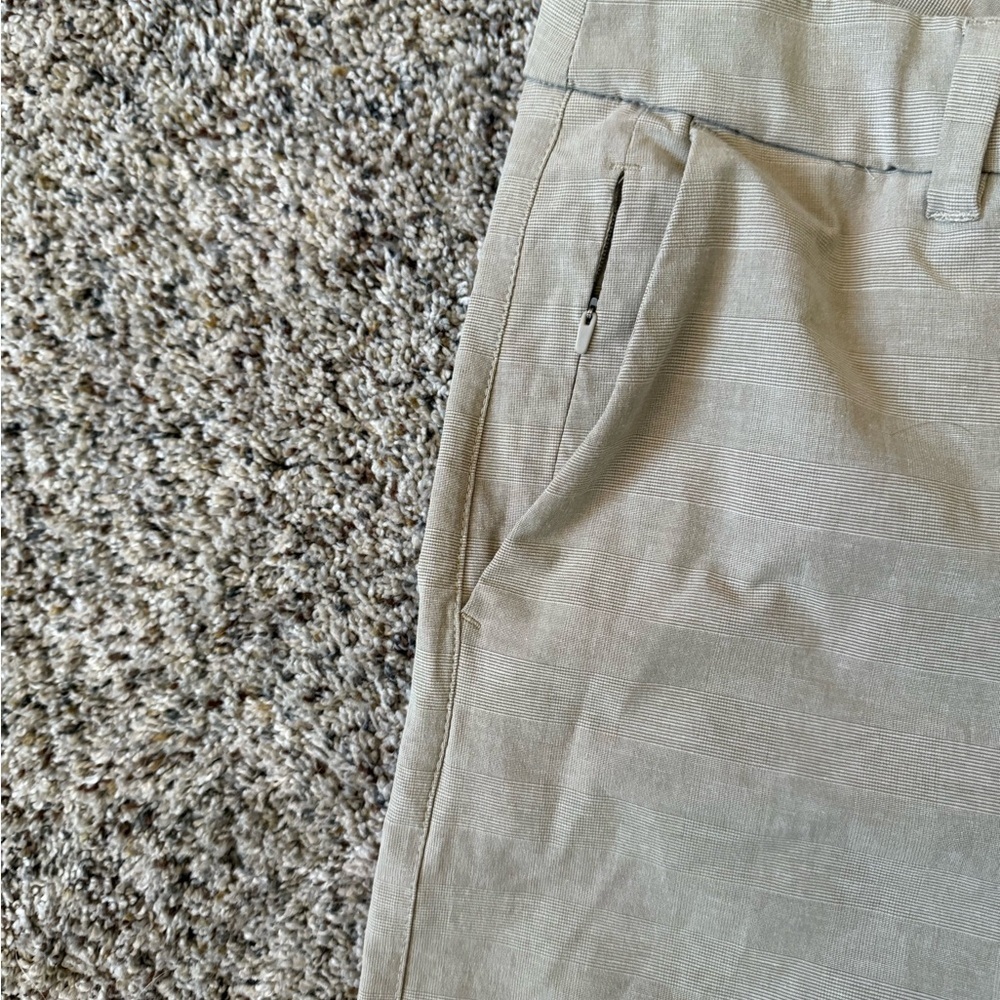 Hang Ten Tan Flat Front Shorts Versatile Summer Essential - Picture 3 of 6